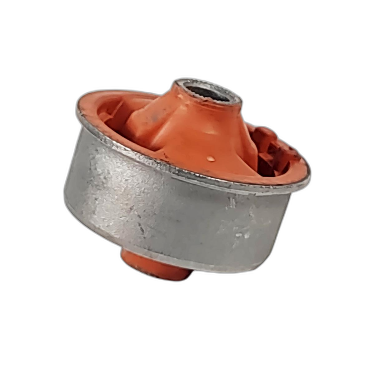 BUSHING PLATO FRNT LOW. INNER REARWARD - CXP015